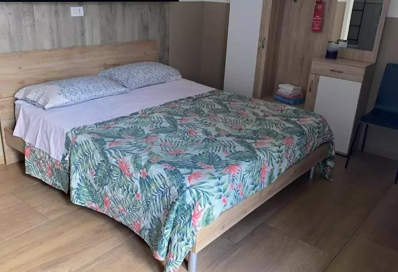 تختخواب و صبحانه Handy