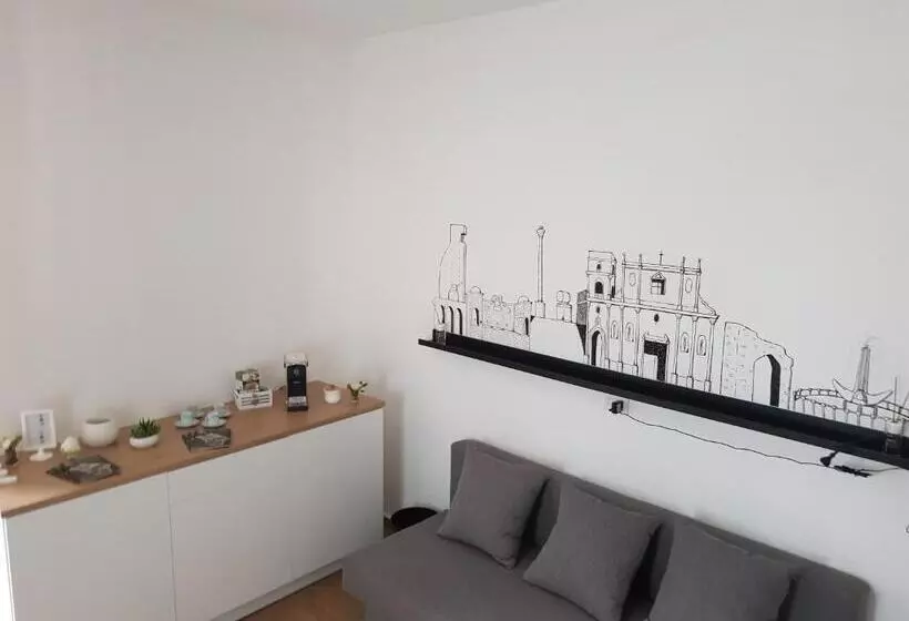 تختخواب و صبحانه Handy