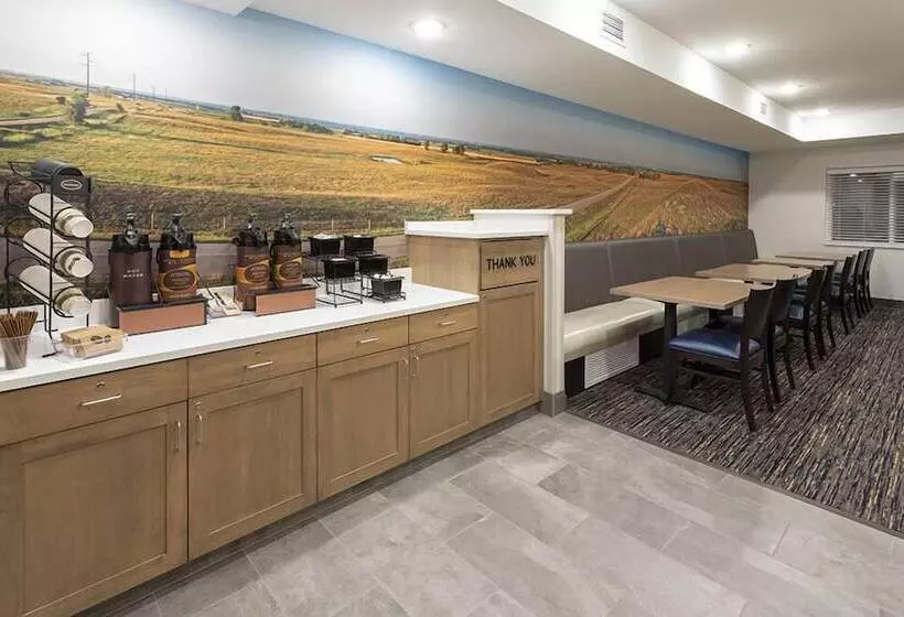 Grandstay Hotel Milbank