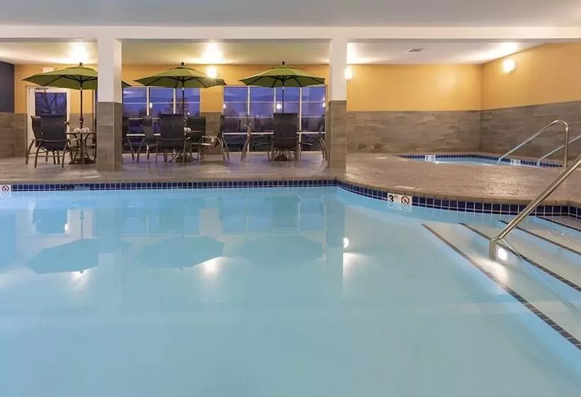 Grandstay Hotel Milbank