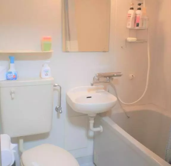 Yenn's Marina Inn Zamami Condominium