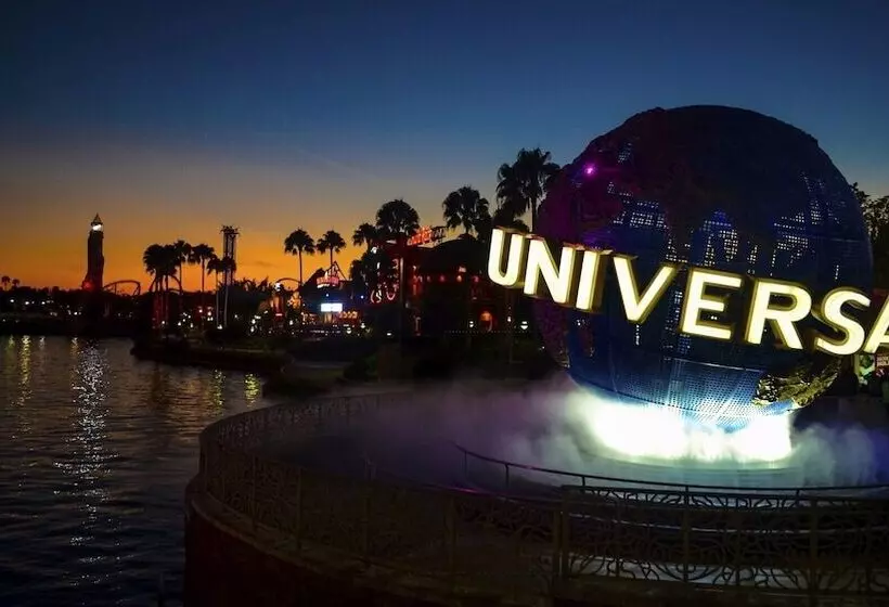 Hotelli Casa Blanca Inn & Suites Whittier