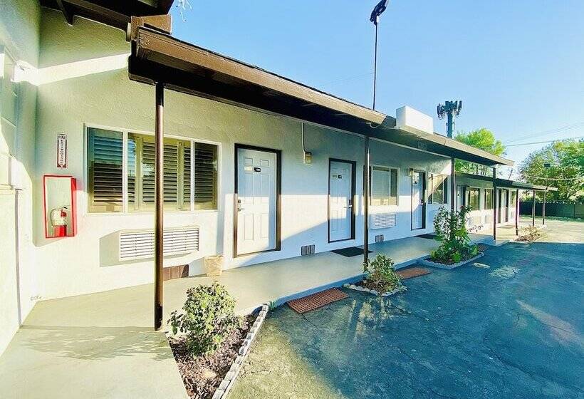 호텔 Casa Blanca Inn & Suites Whittier