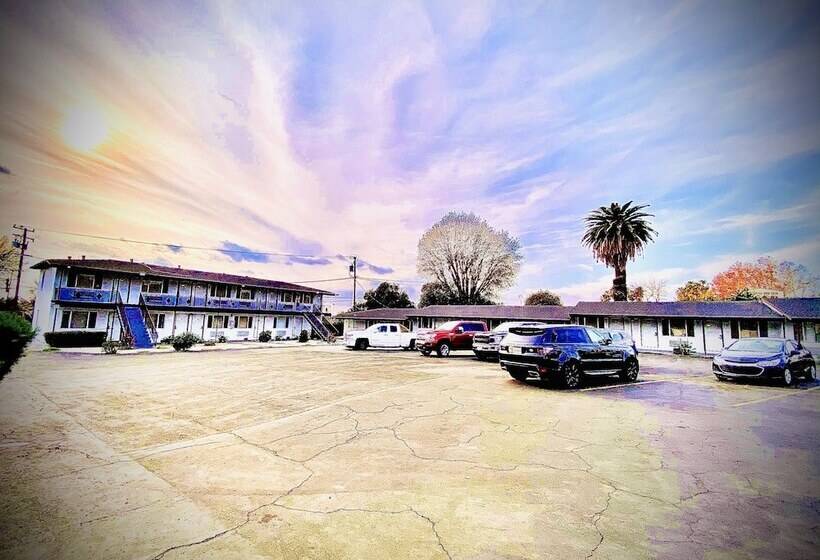 호텔 Casa Blanca Inn & Suites Whittier