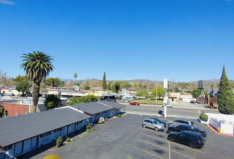 호텔 Casa Blanca Inn & Suites Whittier