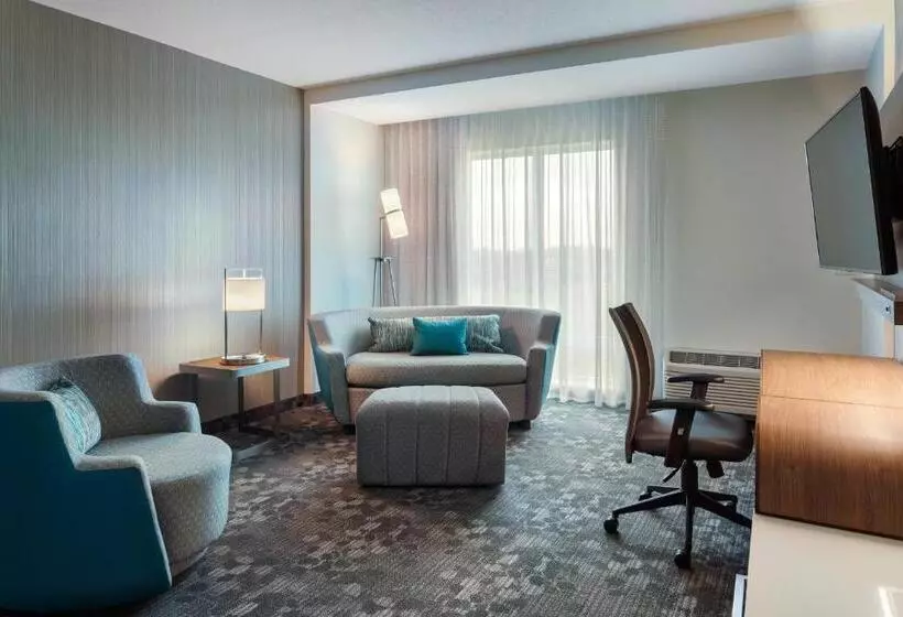 هتل Courtyard By Marriott Winter Haven