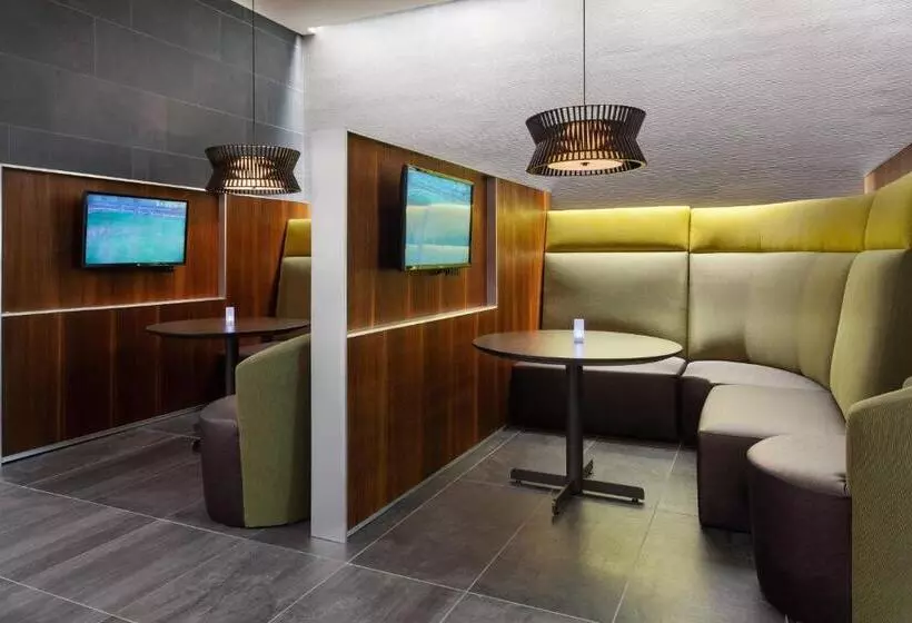 هتل Courtyard By Marriott Winter Haven