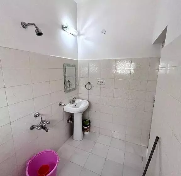 پانسیون Nilza Guest House