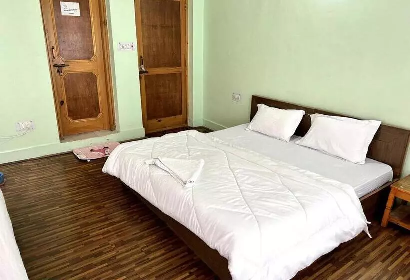 پانسیون Nilza Guest House