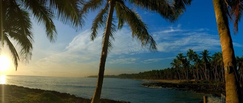 Baoba Breeze Bed & Breakfast Beachfront Paradise