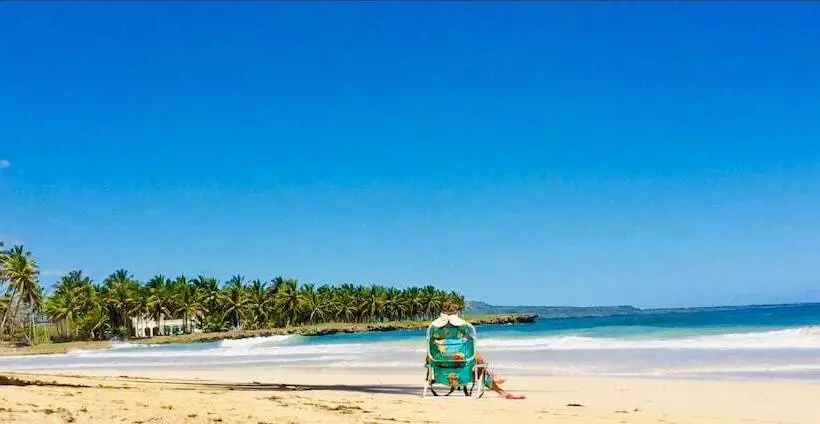 Baoba Breeze Bed & Breakfast  Beachfront Paradise
