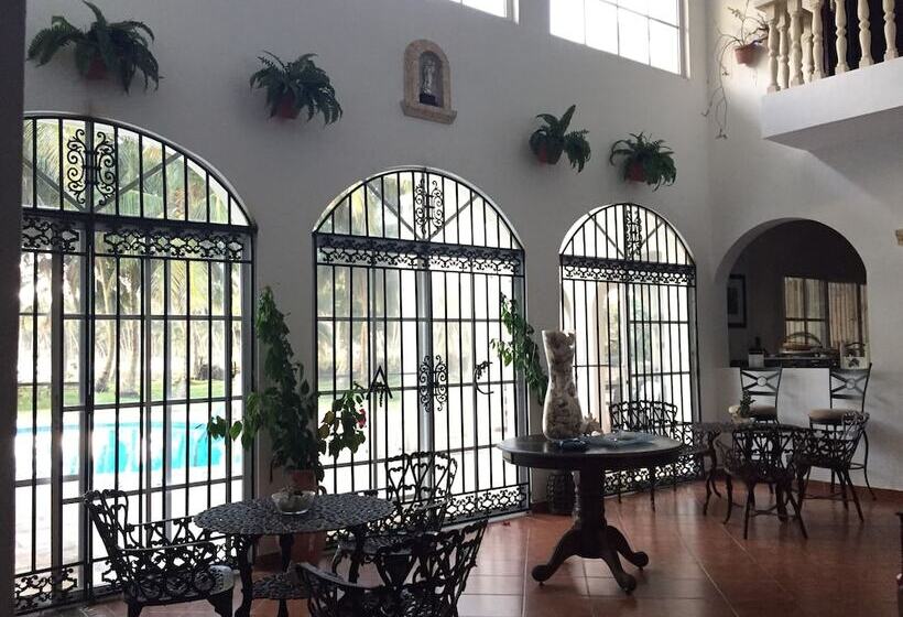 Baoba Breeze Bed & Breakfast Beachfront Paradise