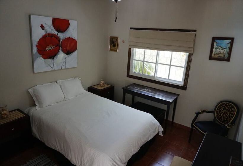 Baoba Breeze Bed & Breakfast Beachfront Paradise