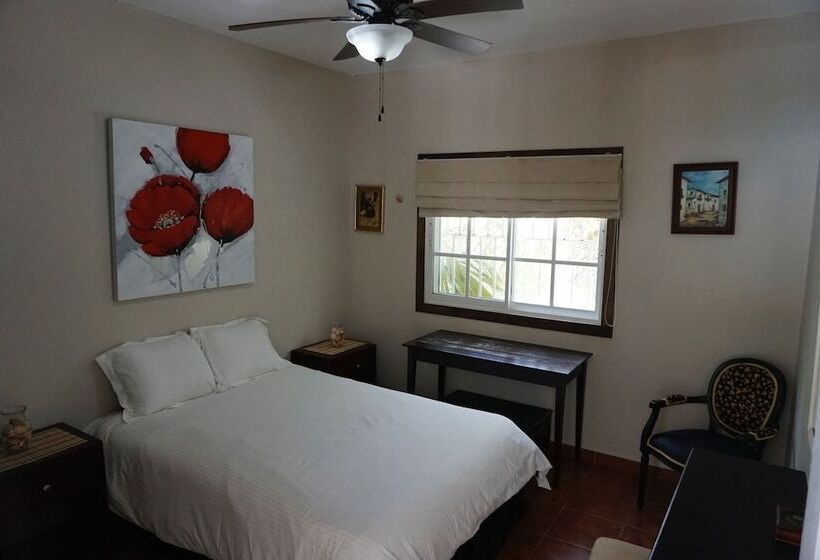 Baoba Breeze Bed & Breakfast Beachfront Paradise