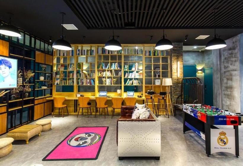 Отель Dalian Lazybill's Hostel