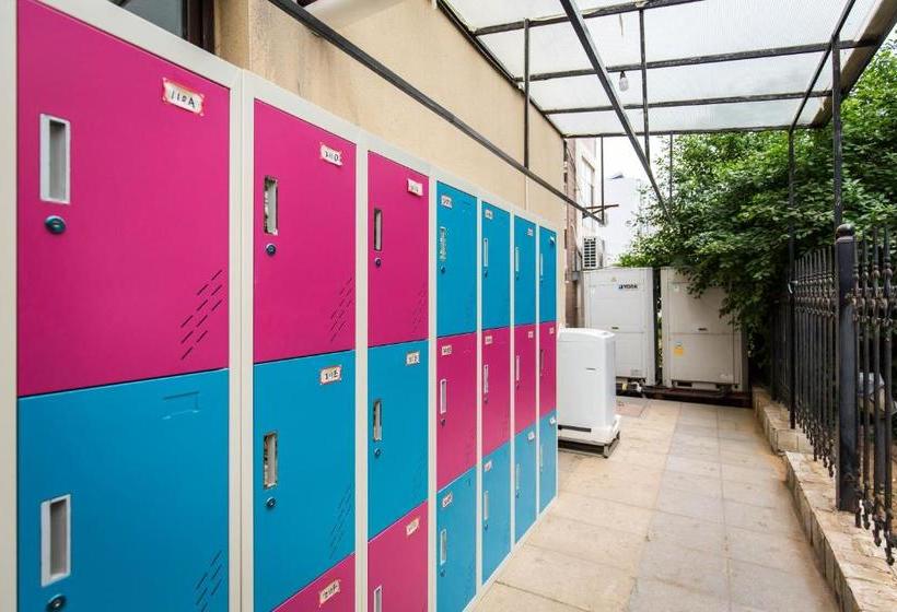 Отель Dalian Lazybill's Hostel