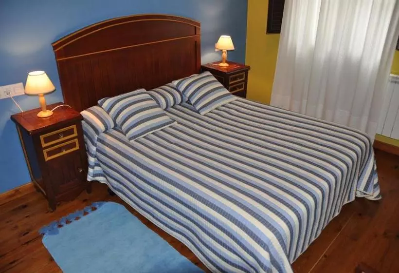 هتل Apartamentos El Meirel