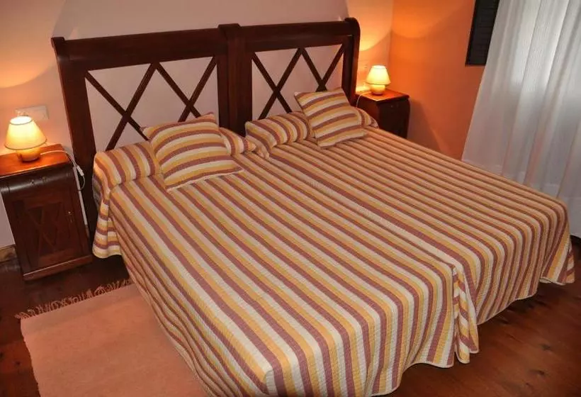 هتل Apartamentos El Meirel