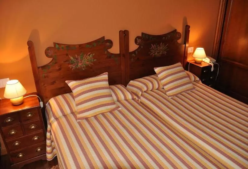 هتل Apartamentos El Meirel