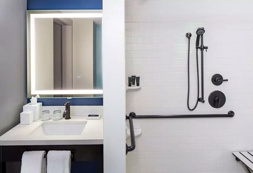 هتل Hyatt Centric Faneuil Hall Boston