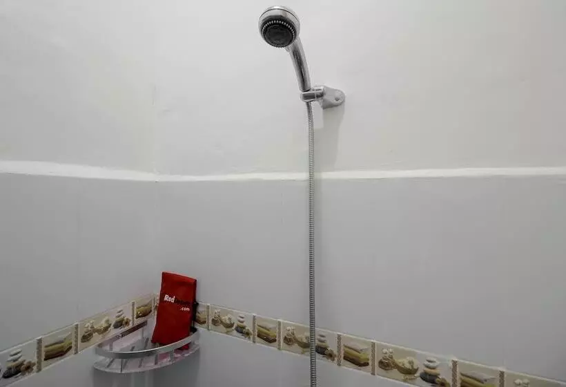 ペンション Reddoorz At Tara Homestay Palembang