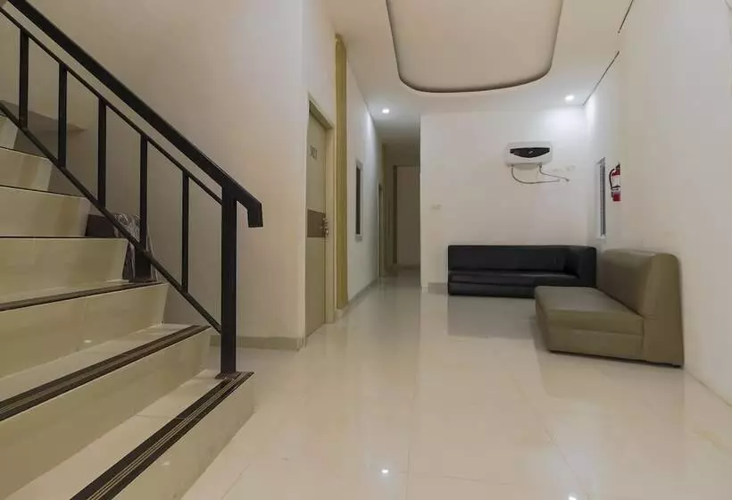 ペンション Reddoorz At Tara Homestay Palembang