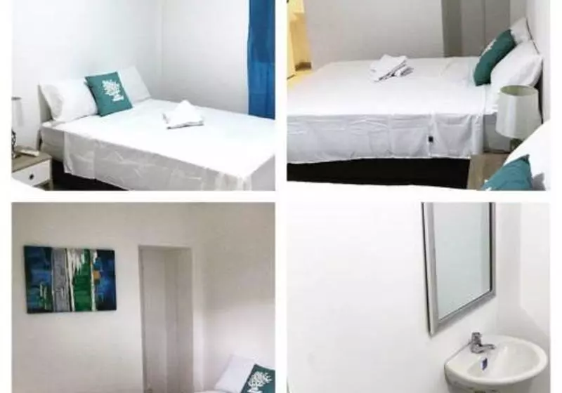 ユースホステル The Travelers Place