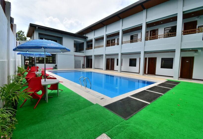 בית מלון כפרי Charms