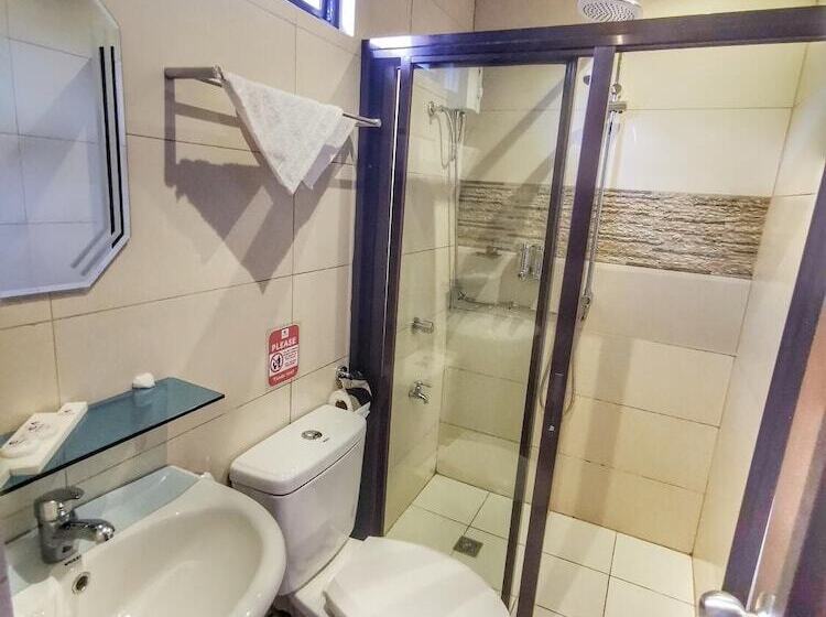 בית מלון כפרי Charms