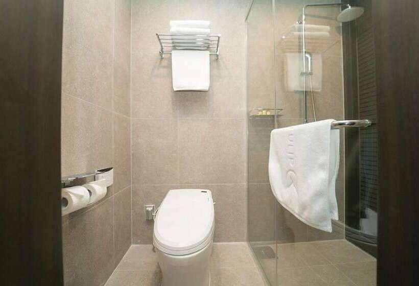 Hotel Golden Tulip Ever Yongin