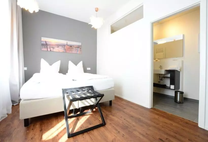 ホテル Luxstay Bad Nauheim   Self Check In