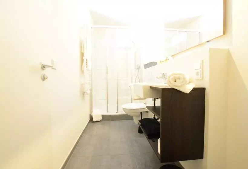 ホテル Luxstay Bad Nauheim   Self Check In