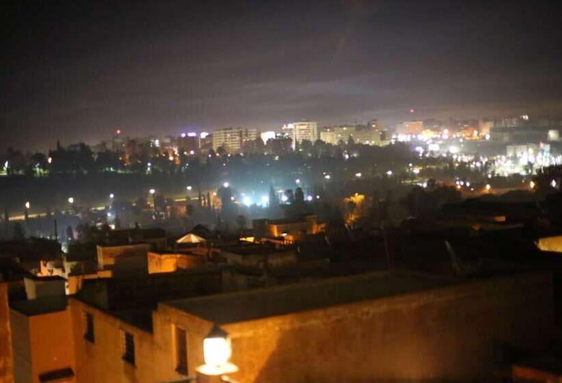 펜션 Riad Mama H&k