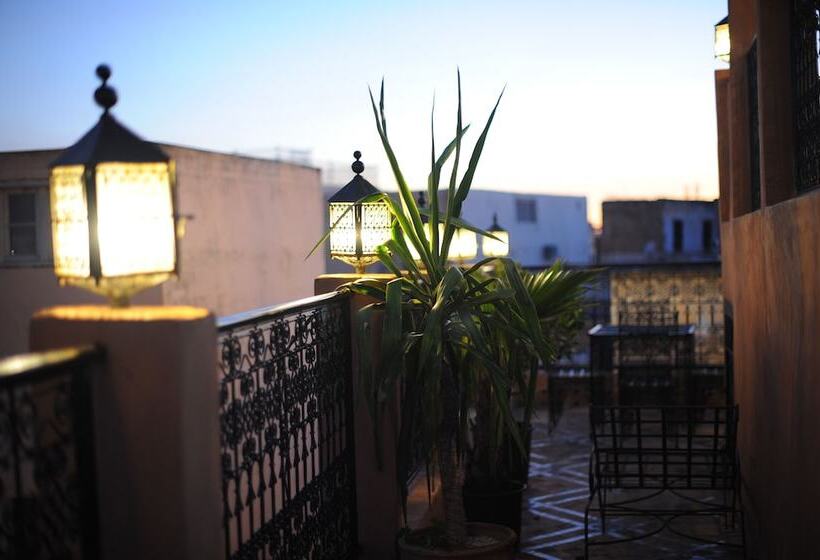 펜션 Riad Mama H&k