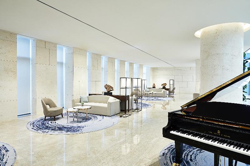 Hotel Landing Jeju Shinhwa World