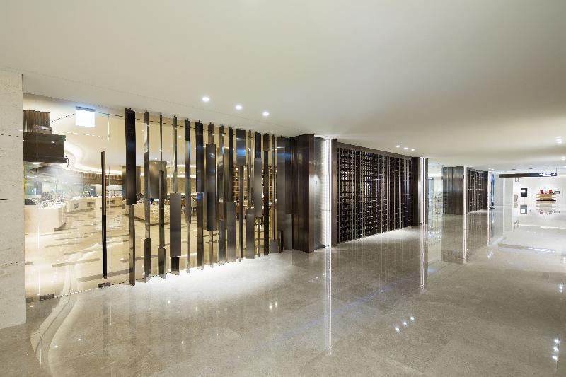 Hotel Landing Jeju Shinhwa World