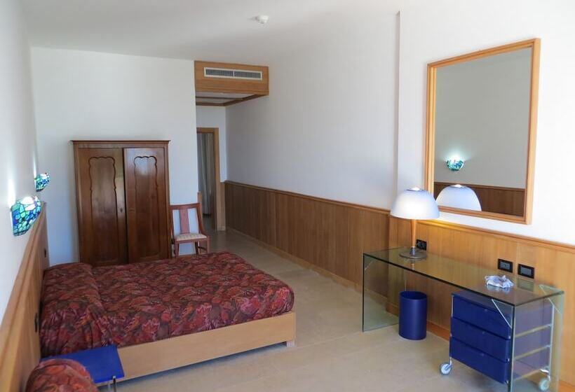 אתר נופש Villaggio Ripa