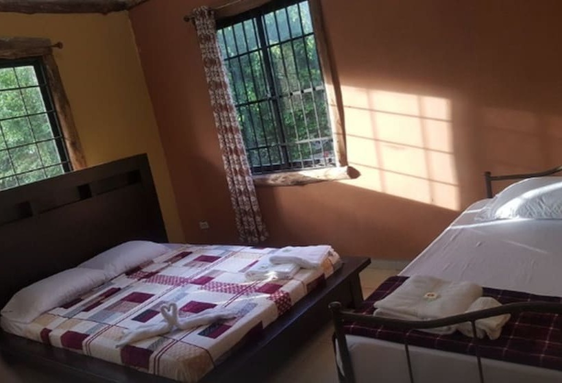 ユースホステル Hostal Restaurante Gulas