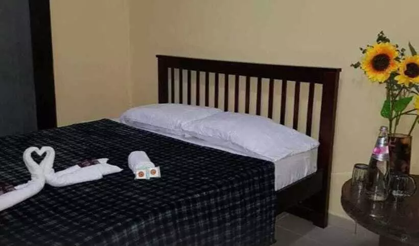 هاستل Hostal Restaurante Gulas