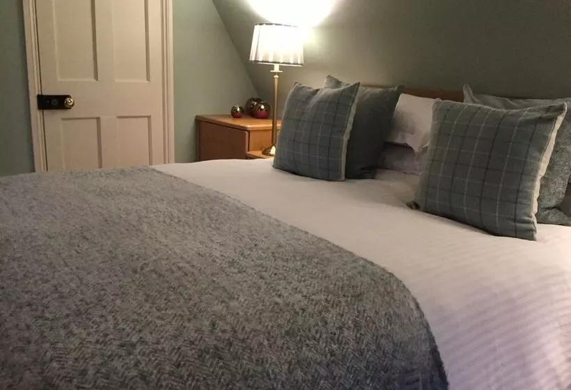 Aamiaismajoitus (B&B) Russell House