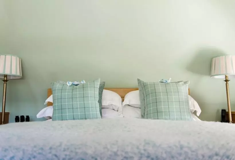 Aamiaismajoitus (B&B) Russell House