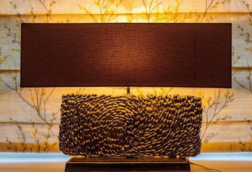 민박 Russell House