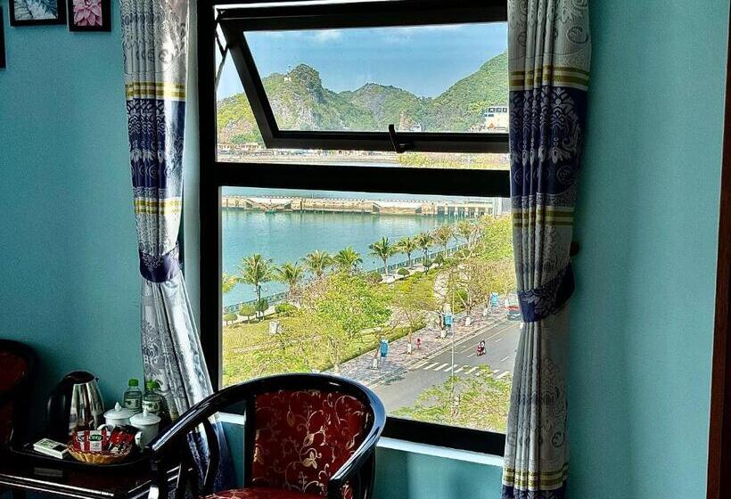 هتل Phoenix Flower