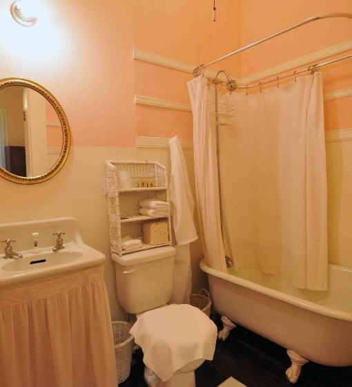 צימר 1872 Denham Inn