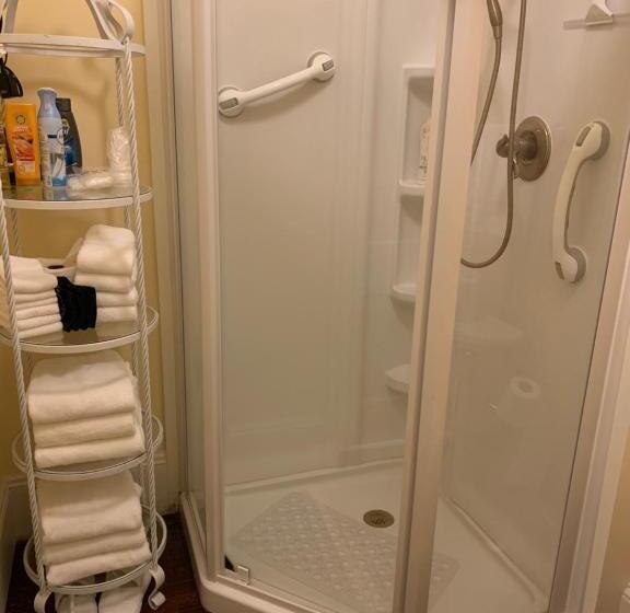 צימר 1872 Denham Inn