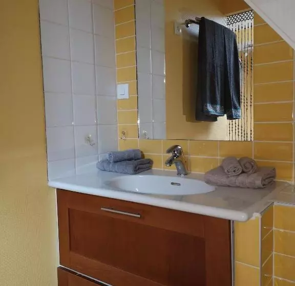 Aamiaismajoitus (B&B) La Hautée Des Francs