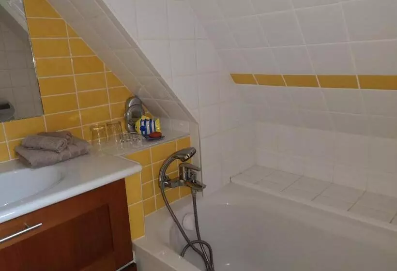 Aamiaismajoitus (B&B) La Hautée Des Francs