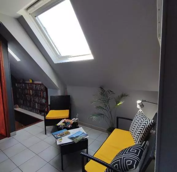 Aamiaismajoitus (B&B) La Hautée Des Francs