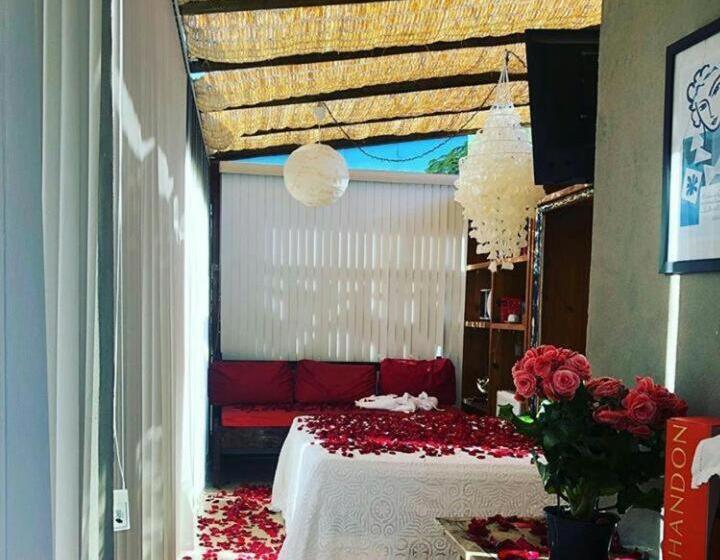 تختخواب و صبحانه Mansion Aline