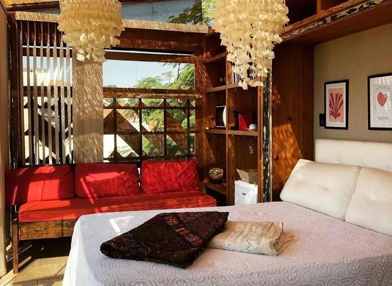 تختخواب و صبحانه Mansion Aline